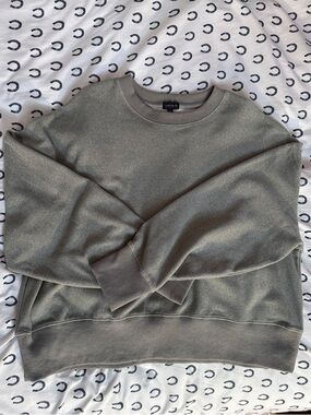 Buckle Green Cropped Sweater
